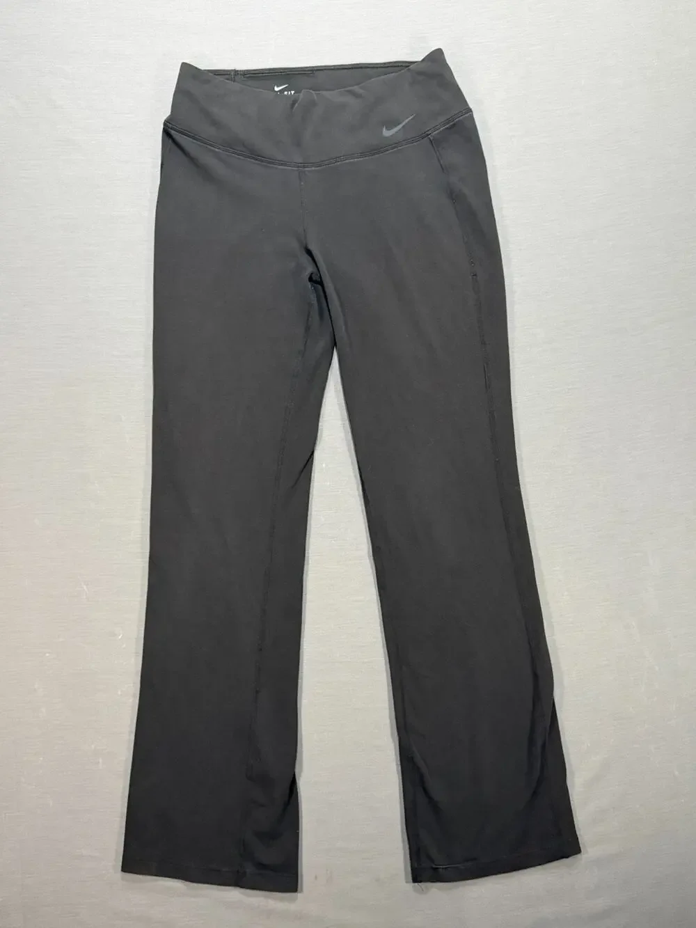Nike Dri-FIT Women’s Medium Black Bootcut Yoga Pants Flare Leg 31' Inseam